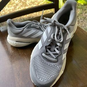 Gray Adidas Solarglide Size 7.5 These are great shape and only worn few times!